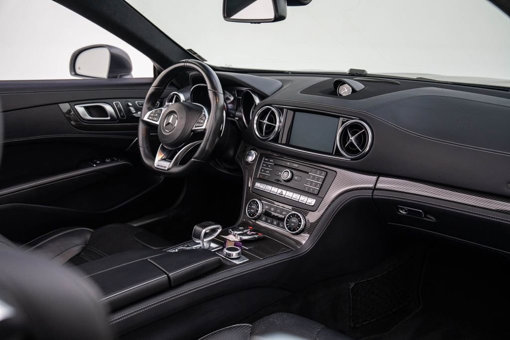 Used 2017 Mercedes-Benz SL 63 AMG image 38