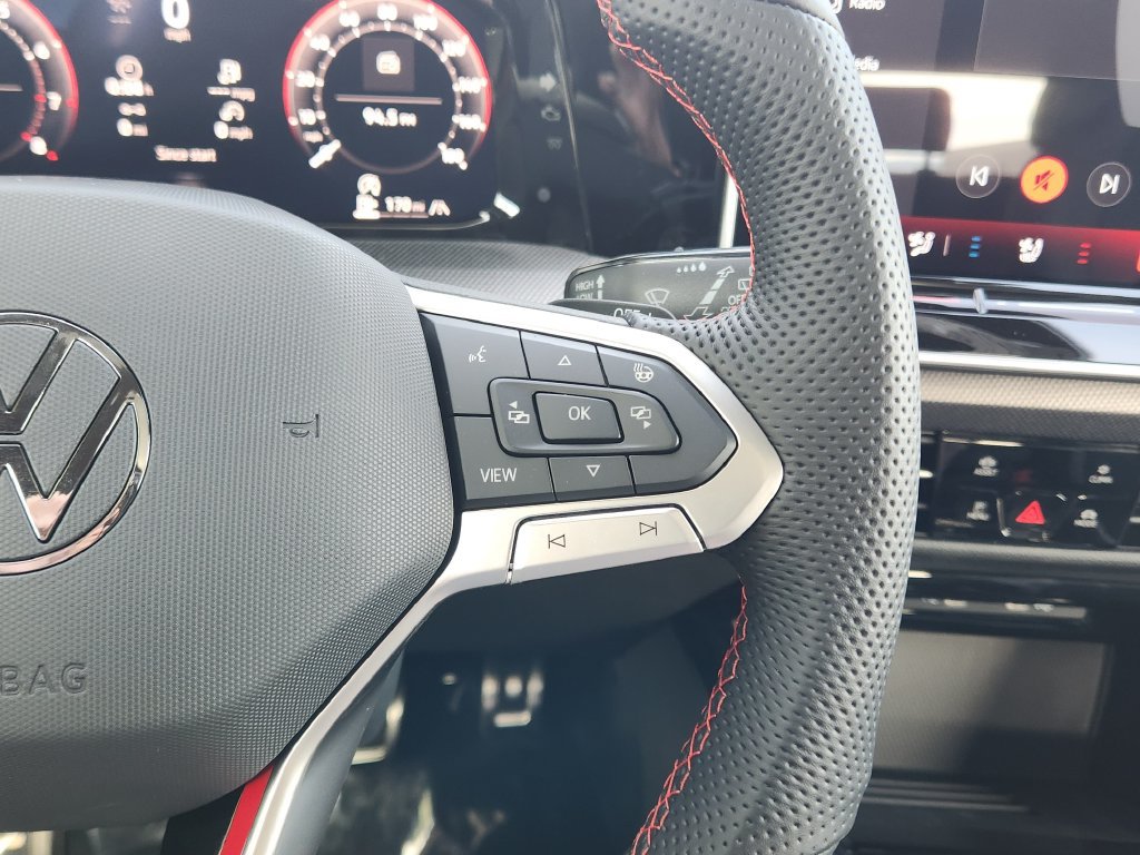 New 2026 Volkswagen GTI SE FWD image 17