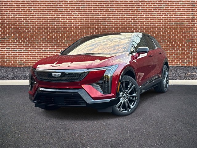 New 2025 Cadillac Optiq Sport 2 w/ LPO, Floor Liner Package image 1