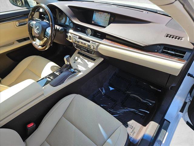 Used 2016 Lexus ES 350 w/ Navigation System Package FWD image 19