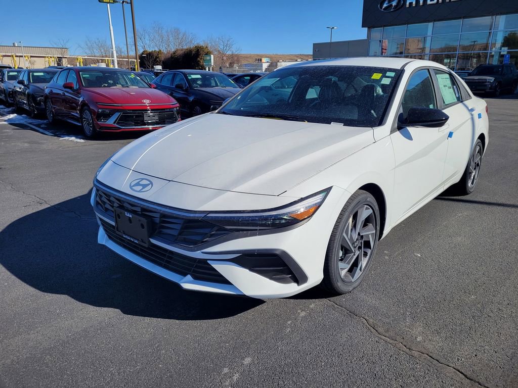New 2025 Hyundai Elantra SEL image 9