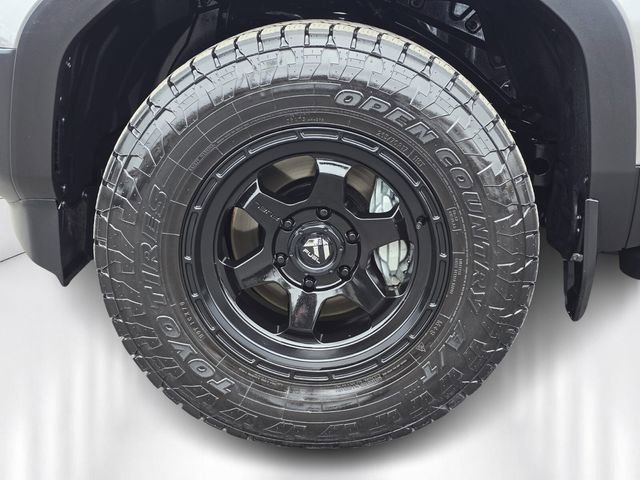 Used 2025 Toyota Land Cruiser image 9