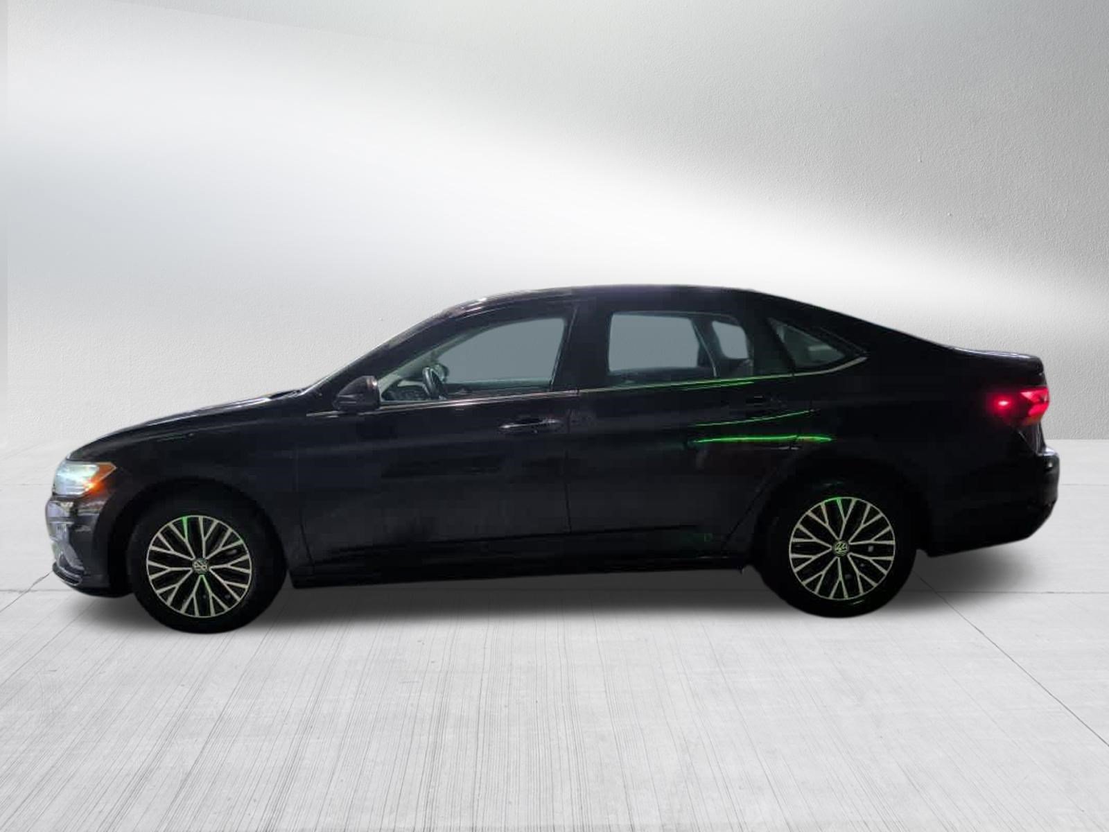 Used 2019 Volkswagen Jetta SE FWD image 4