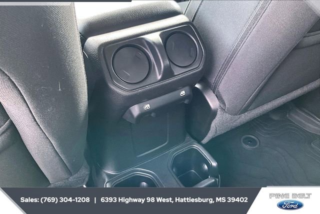 Used 2022 Jeep Wrangler Unlimited Sport image 23