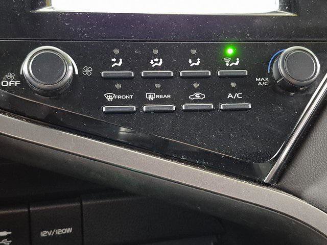 Certified 2019 Toyota Camry LE image 18
