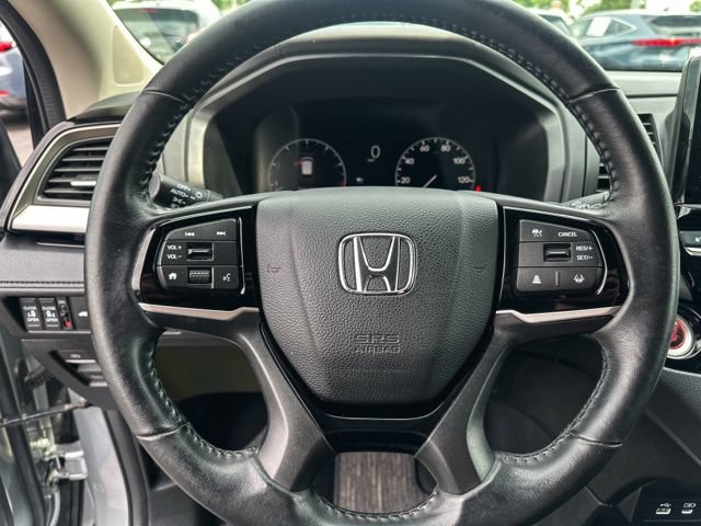 Used 2025 Honda Odyssey Touring image 16