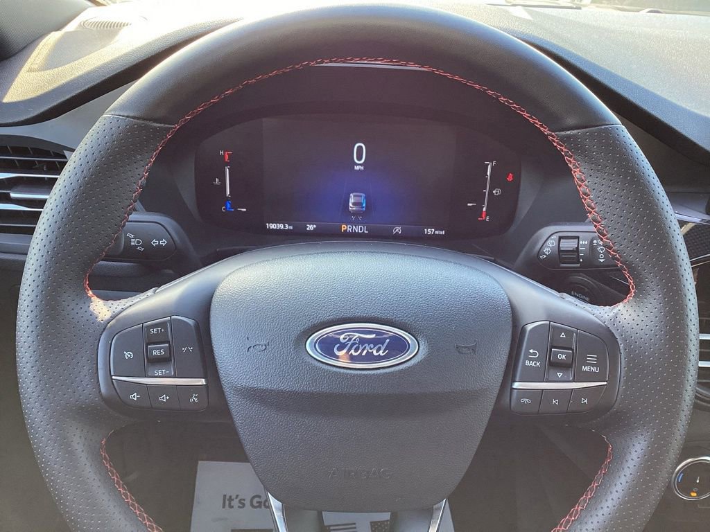 Used 2025 Ford Escape ST-Line image 26