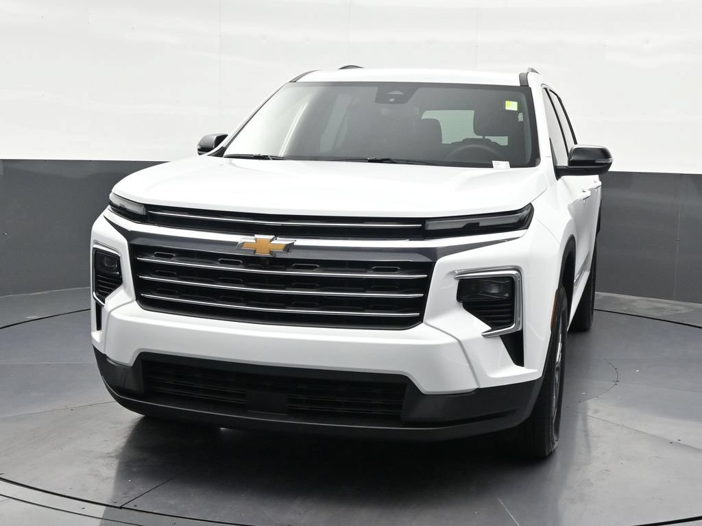 Used 2026 Chevrolet Traverse LT FWD image 9