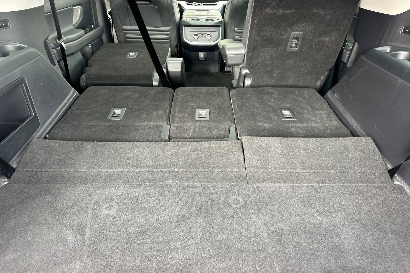 Certified 2025 Ford Expedition Active image 14