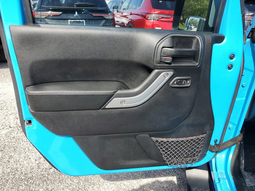 Used 2017 Jeep Wrangler Unlimited Sahara w/ Quick Order Package 24E Chief AWD/4WD image 16