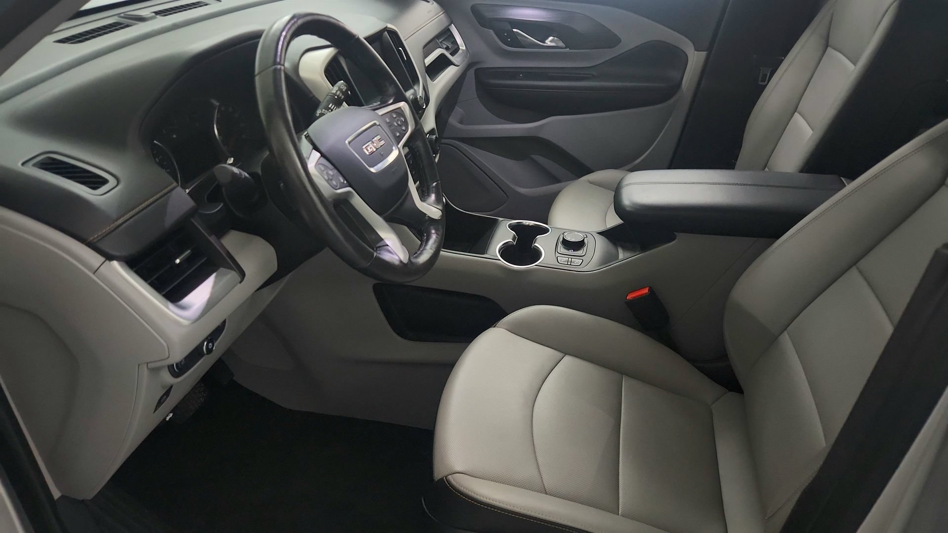 Used 2018 GMC Terrain SLT w/ Preferred Package FWD image 17