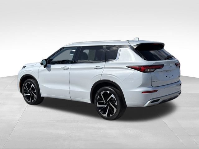 Used 2024 Mitsubishi Outlander SEL FWD image 18
