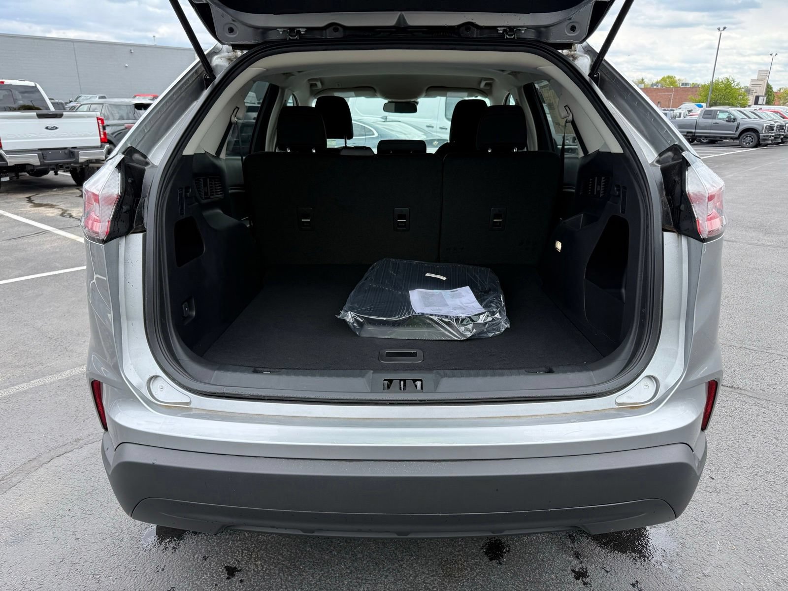 Used 2024 Ford Edge SE AWD/4WD image 36