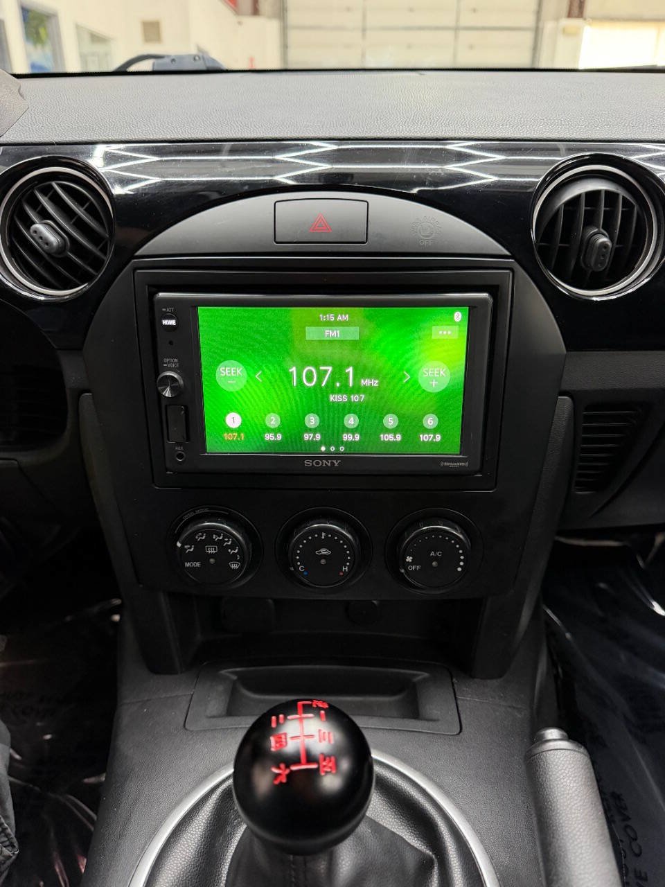 Used 2007 MAZDA MX-5 Miata Touring RWD image 21