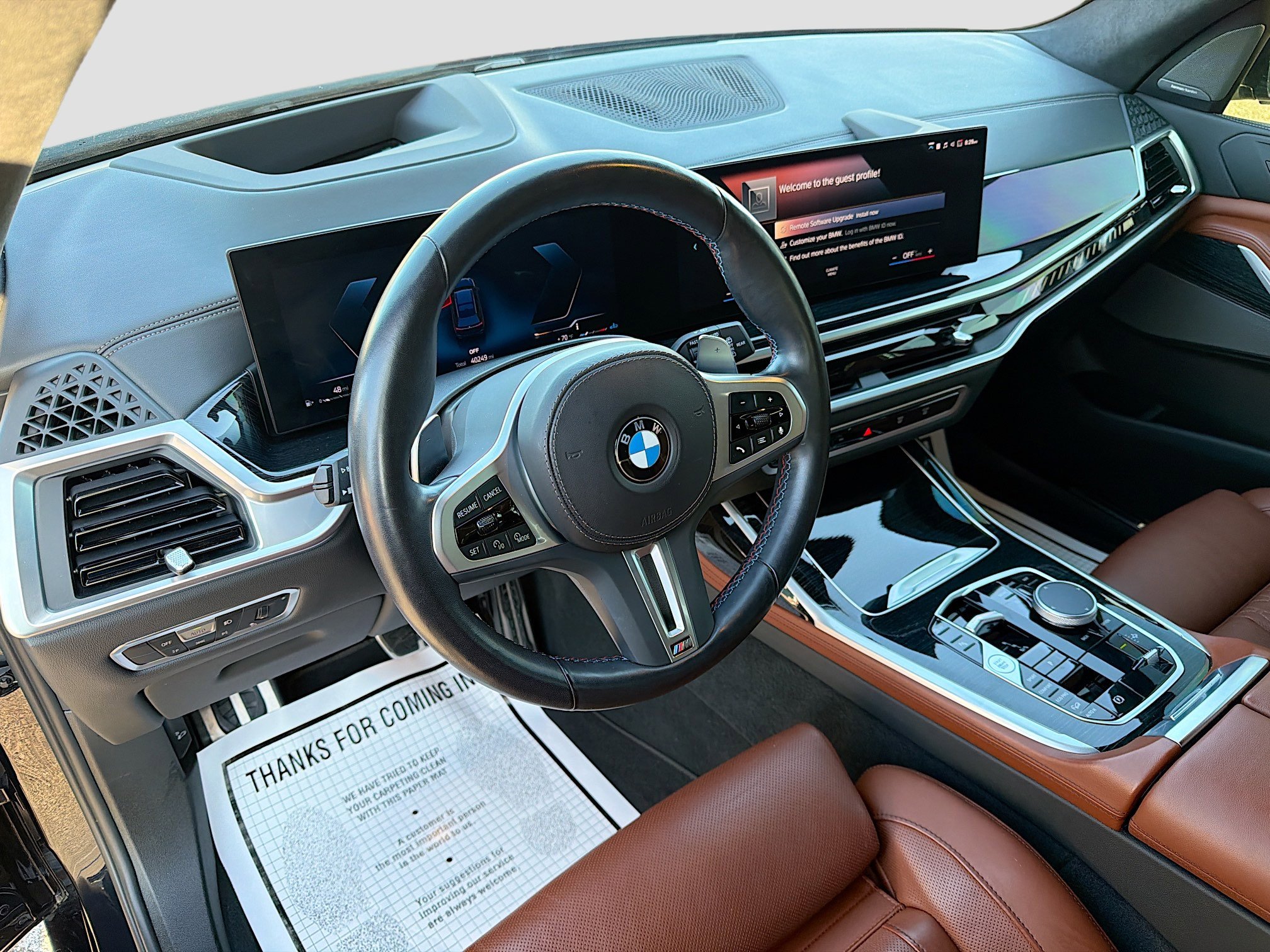 Used 2023 BMW X7 M60i w/ Climate Comfort Package image 26