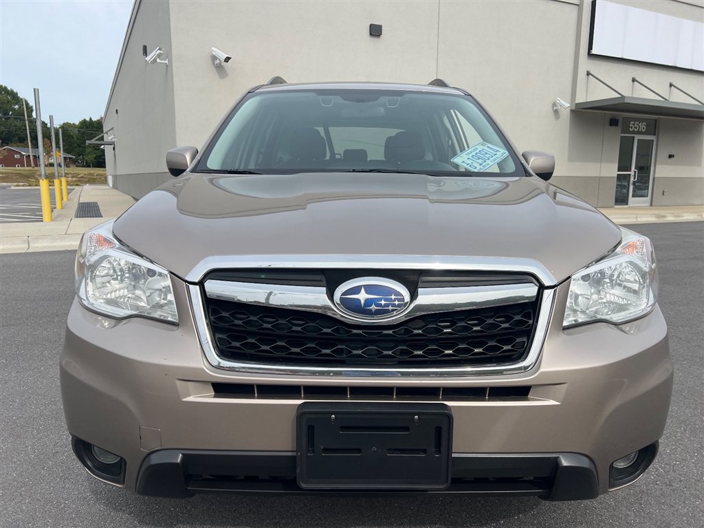 Used 2016 Subaru Forester 2.5i Limited AWD/4WD image 10