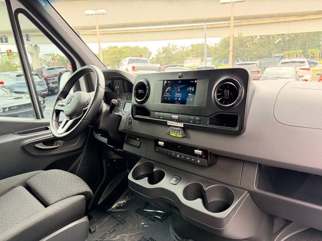 Used 2019 Mercedes-Benz Sprinter 2500 image 23