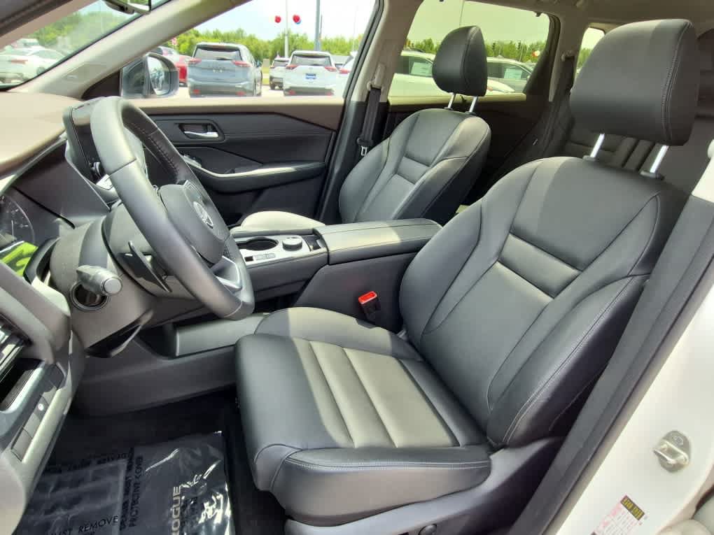 Used 2023 Nissan Rogue SL w/ SL Premium Package AWD/4WD image 11