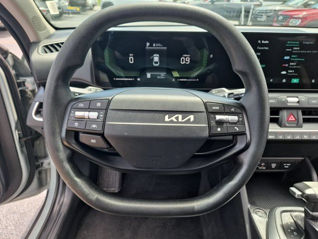 Used 2025 Kia K4 FWD image 22