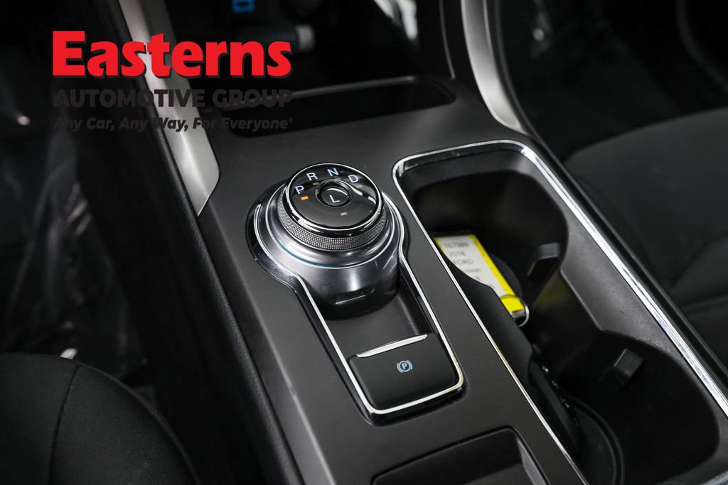 Used 2018 Ford Fusion SE image 13