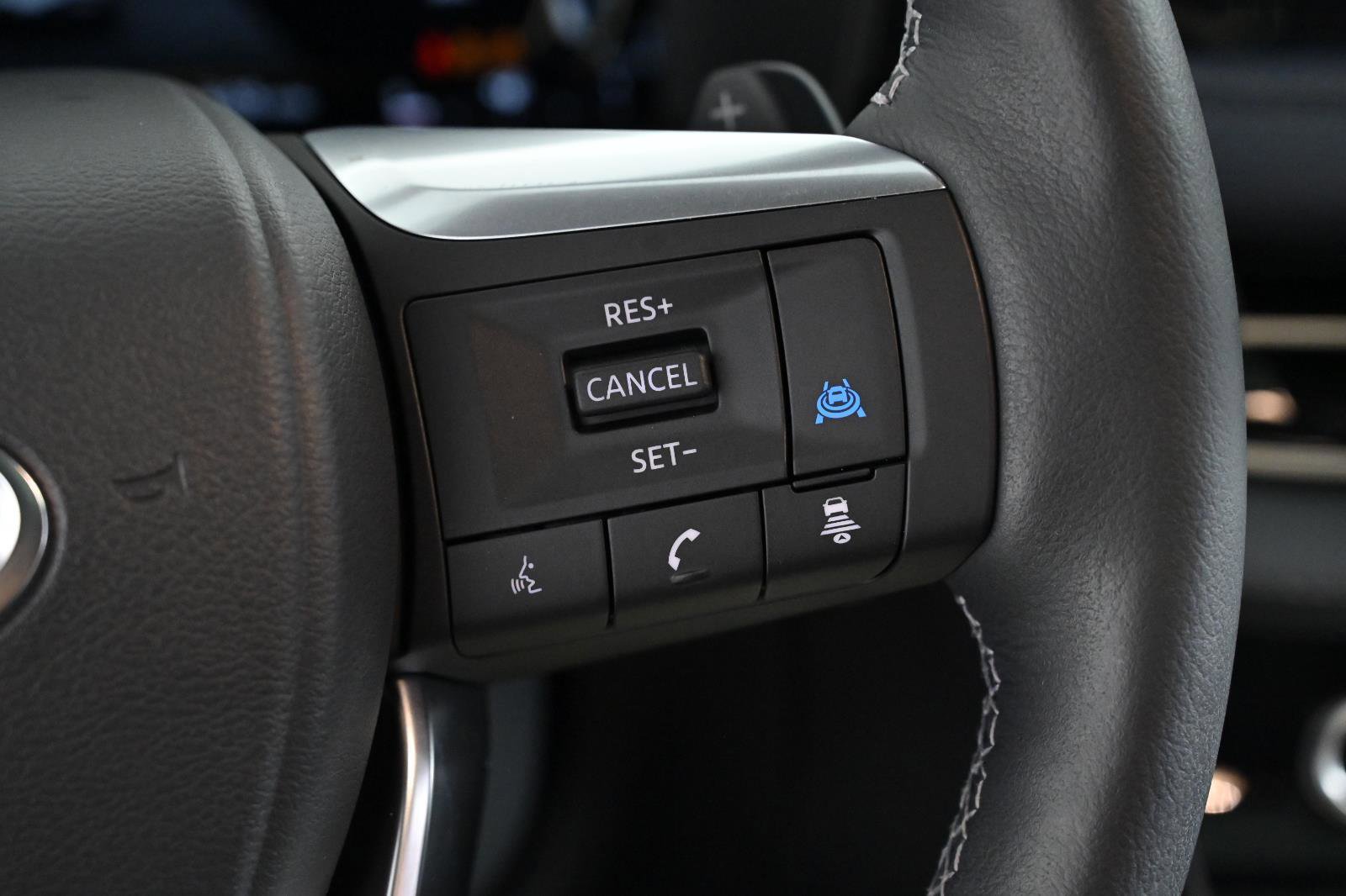 Used 2026 INFINITI QX60 Sport w/ Dark Cargo Package image 11