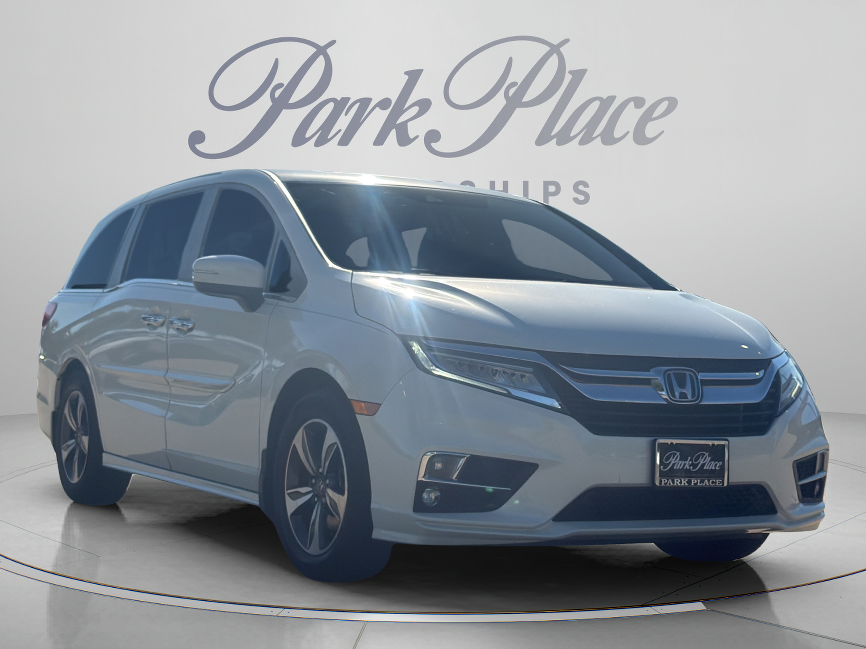 Used 2018 Honda Odyssey Touring image 7