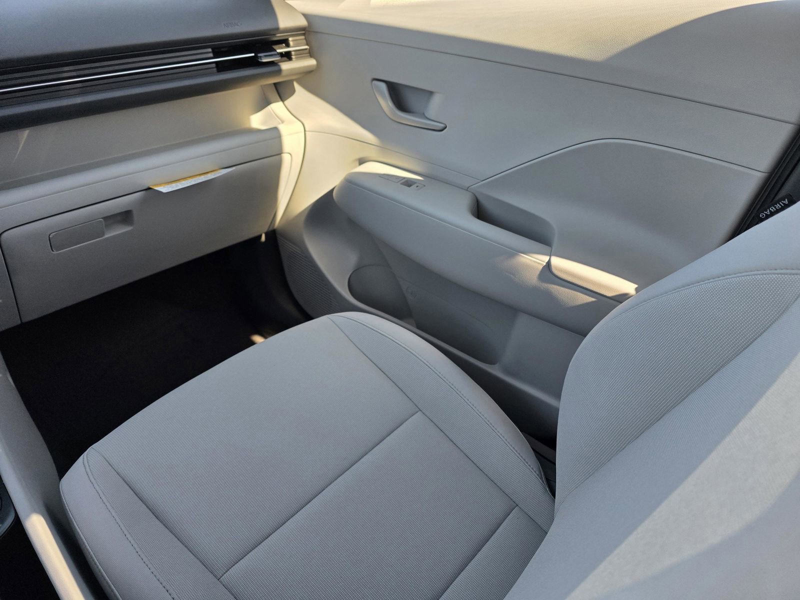 New 2026 Hyundai Kona SE FWD image 13