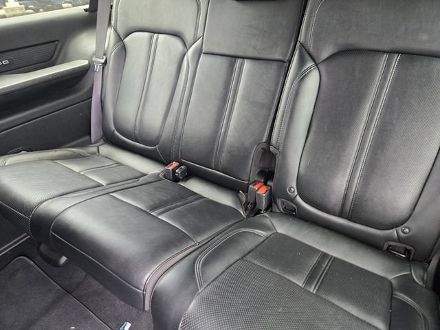 Certified 2024 Jeep Wagoneer L Series II w/ Flexible Seating Group AWD/4WD image 28