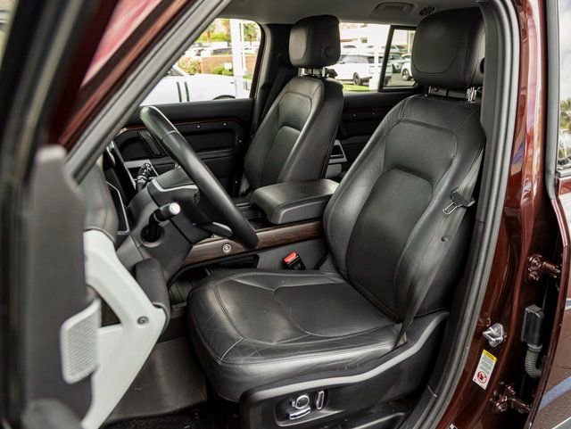 Used 2023 Land Rover Defender 130 First Edition image 15