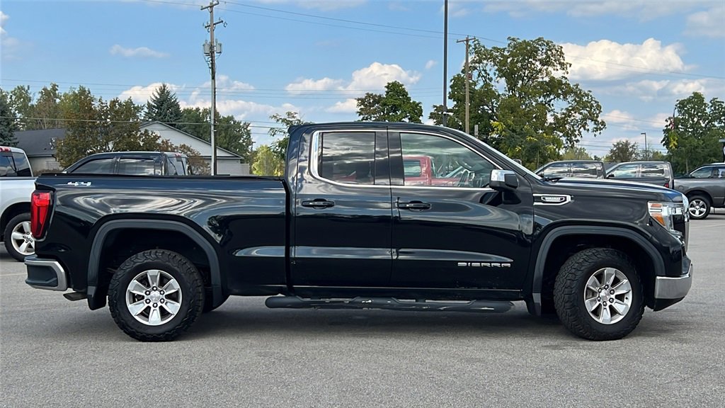 Used 2020 GMC Sierra 1500 SLE w/ SLE Value Package image 4