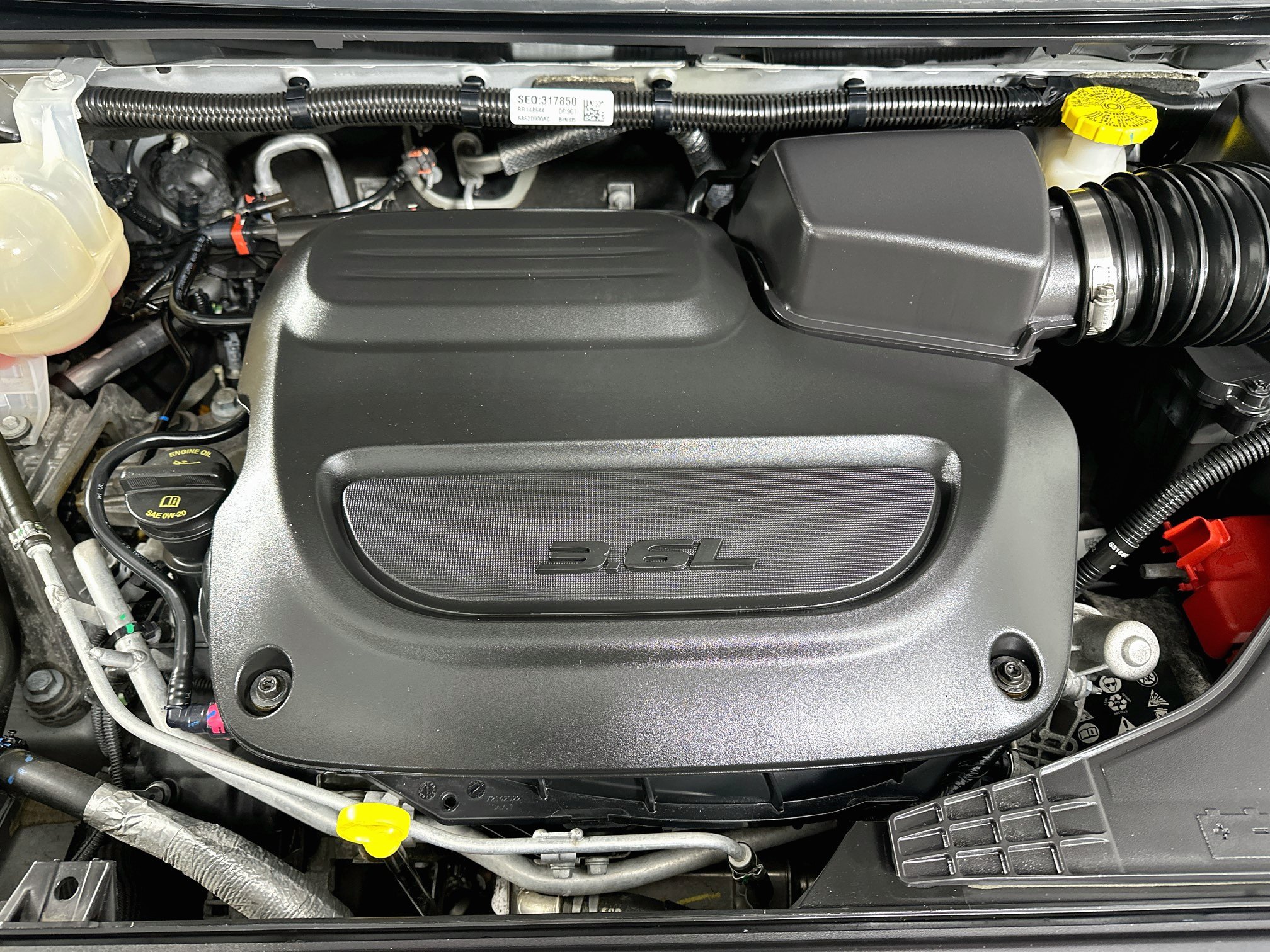 Used 2024 Chrysler Pacifica Touring-L FWD image 36
