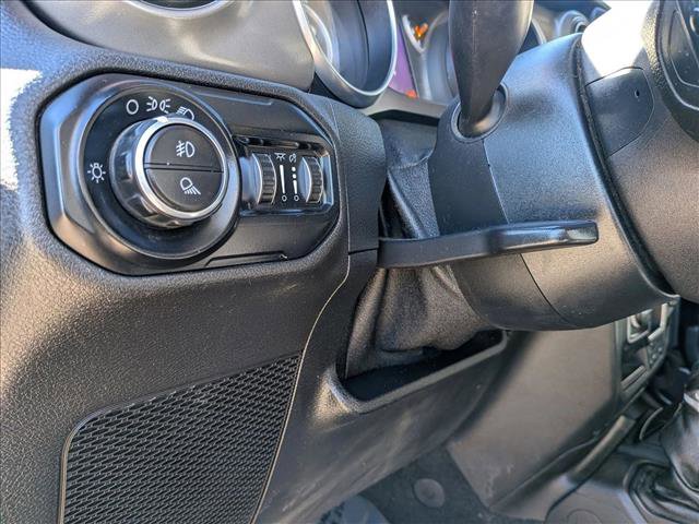 Used 2020 Jeep Gladiator Sport image 16