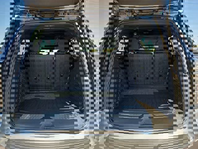 New 2026 Chevrolet Suburban Premier image 14