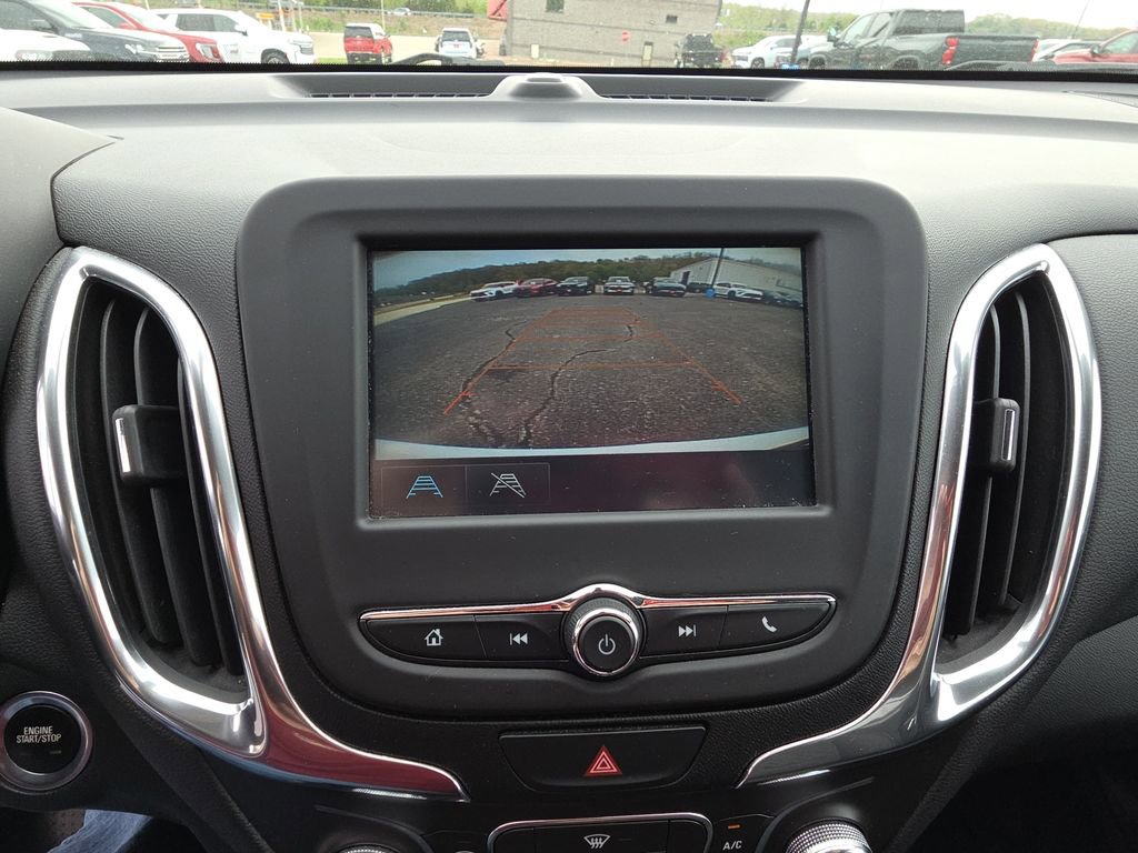 Used 2018 Chevrolet Equinox LT image 22