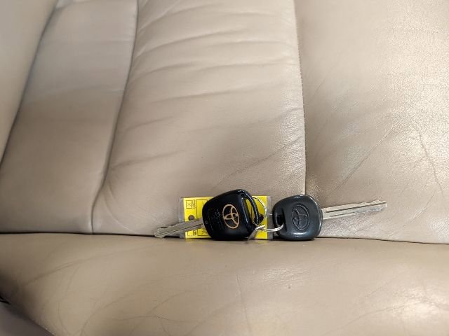 Used 2000 Toyota Land Cruiser image 6