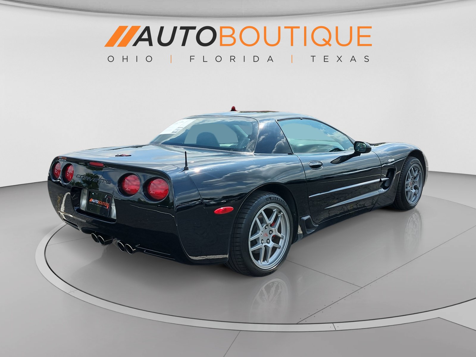 Used 2004 Chevrolet Corvette Z06 w/ Memory Package RWD image 5