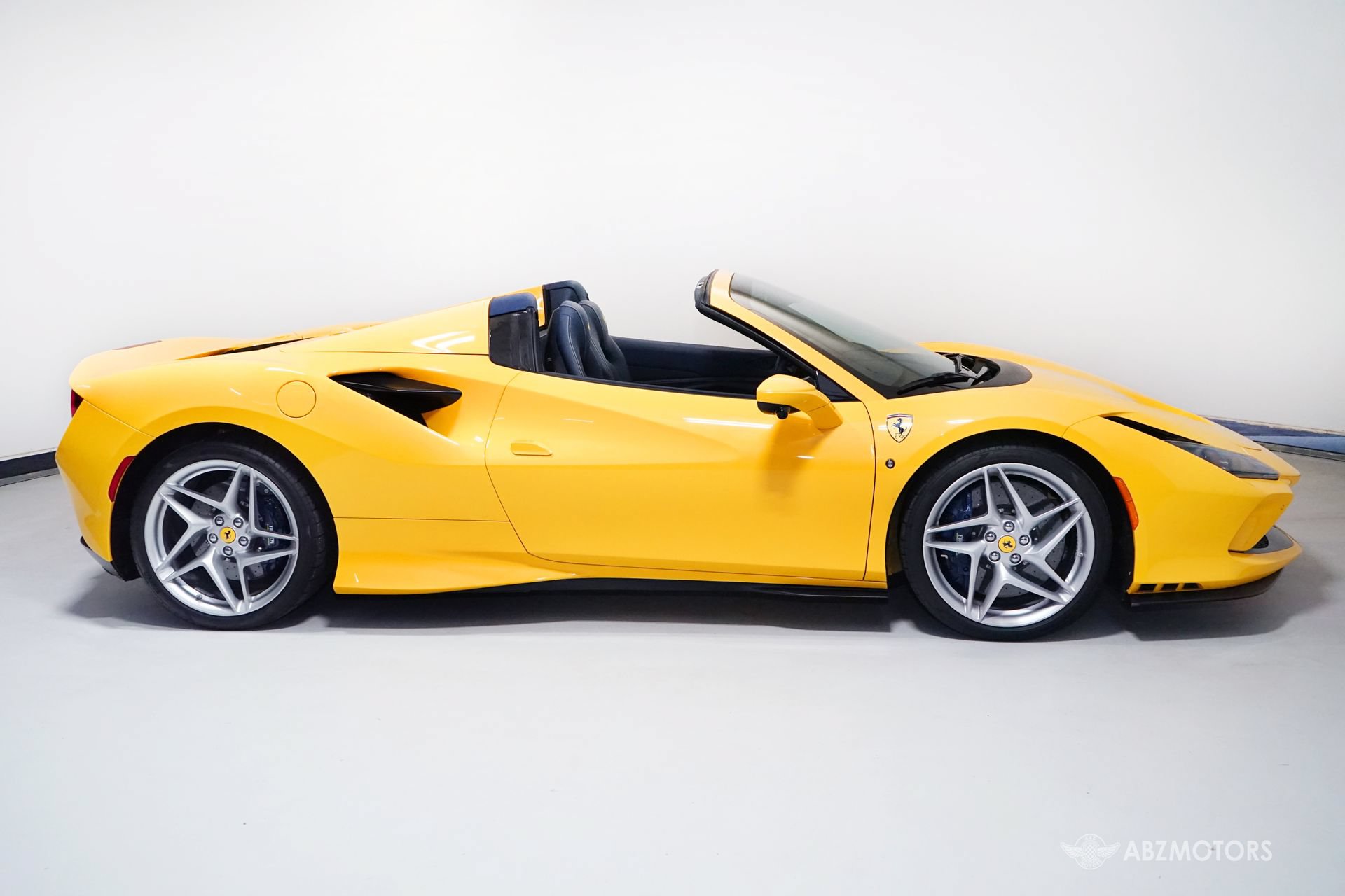Used 2022 Ferrari F8 Tributo RWD image 4