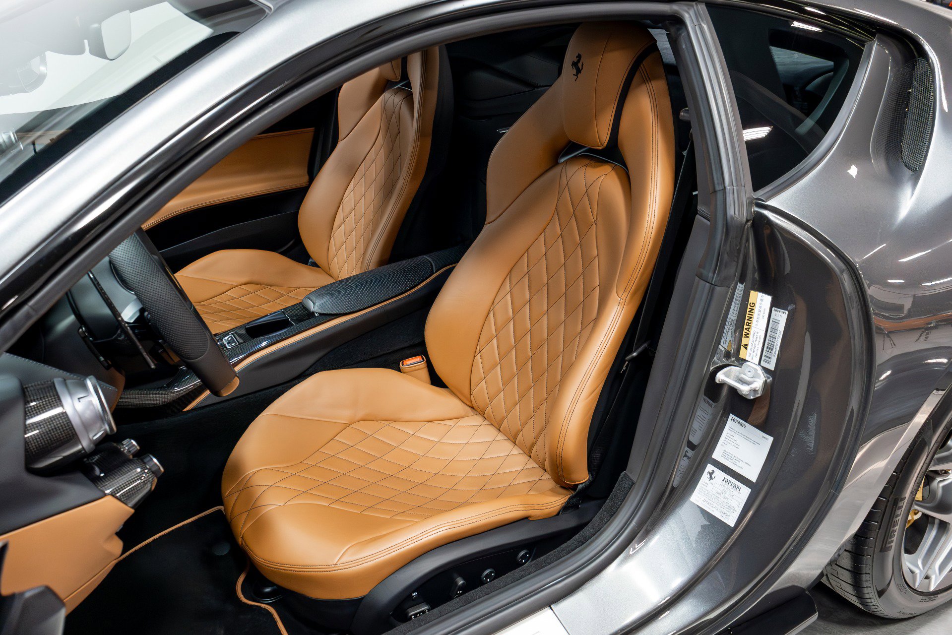 Used 2020 Ferrari 812 Superfast RWD image 6