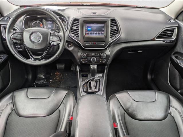 Used 2020 Jeep Cherokee Latitude Plus image 16
