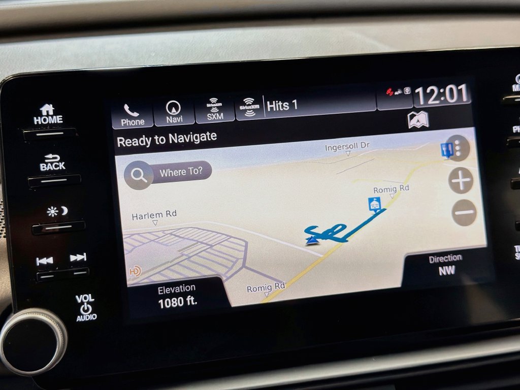 Used 2018 Honda Accord Touring image 15