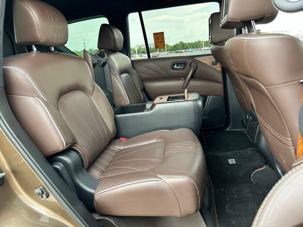Used 2017 INFINITI QX80 Limited w/ All Season Package AWD/4WD image 15