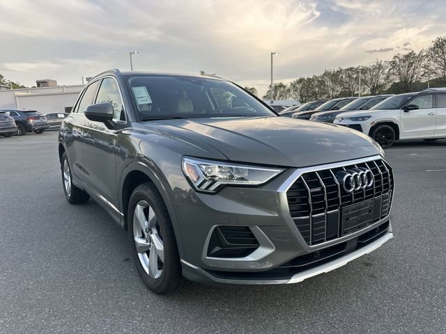 Used 2020 Audi Q3 2.0T Premium Plus w/ Premium Plus Package AWD/4WD image 7
