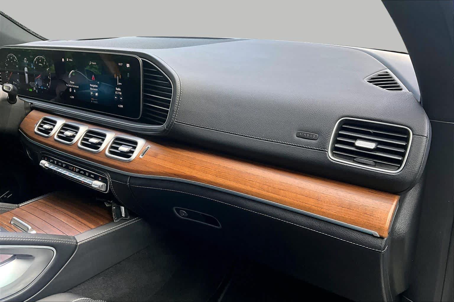 Used 2021 Mercedes-Benz GLS 580 4MATIC image 18