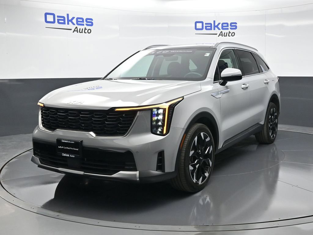 Certified 2024 Kia Sorento EX w/ Panoramic Sunroof Package image 4