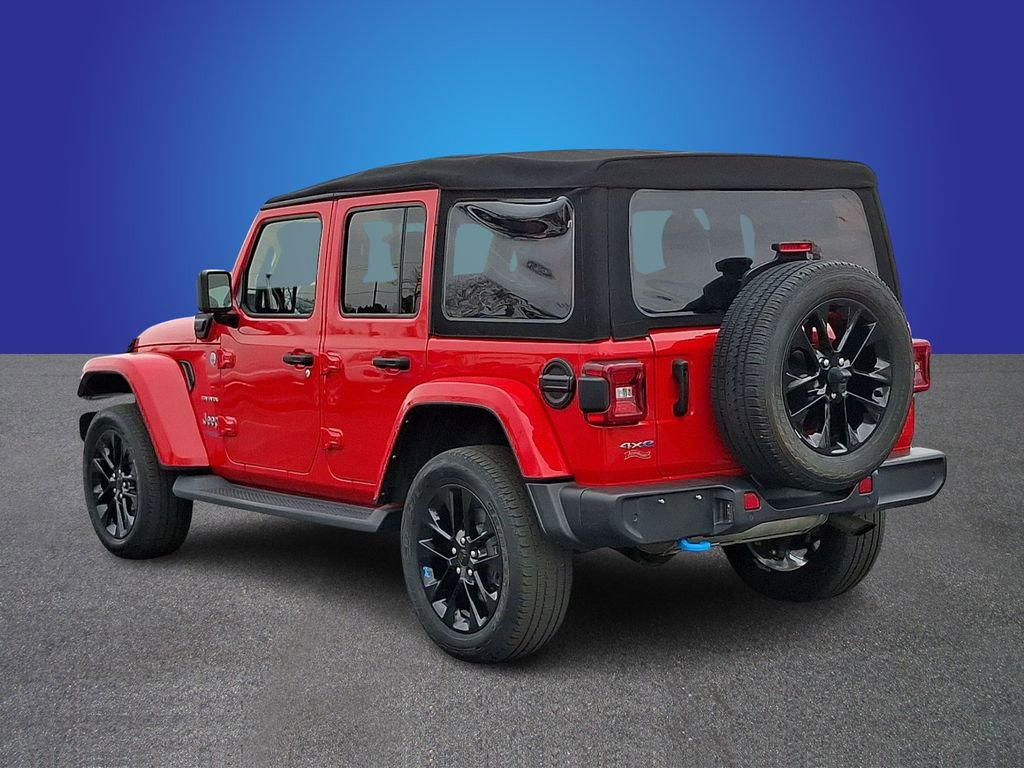 Used 2022 Jeep Wrangler Unlimited Sahara w/ Cold Weather Group image 6