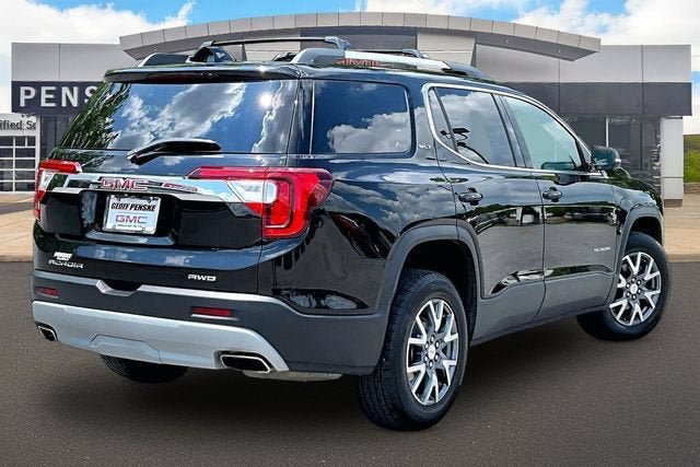 Used 2023 GMC Acadia SLT w/ Preferred Package AWD/4WD image 2