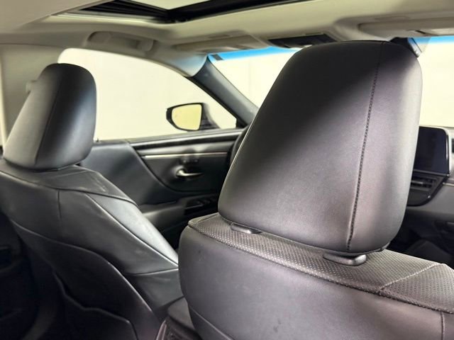 Used 2022 Lexus ES 300h w/ Premium Package FWD image 23