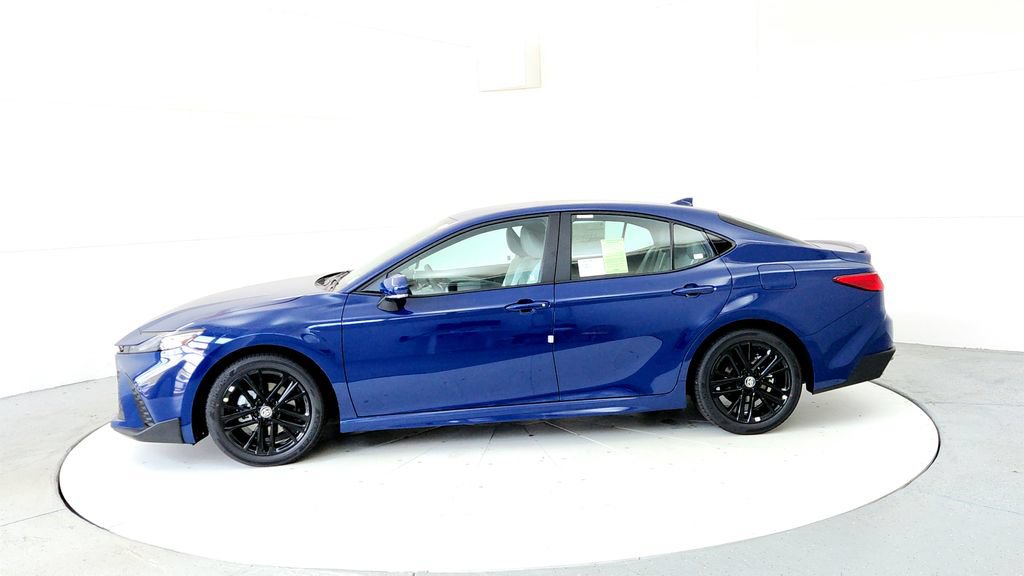 New 2026 Toyota Camry SE FWD image 3