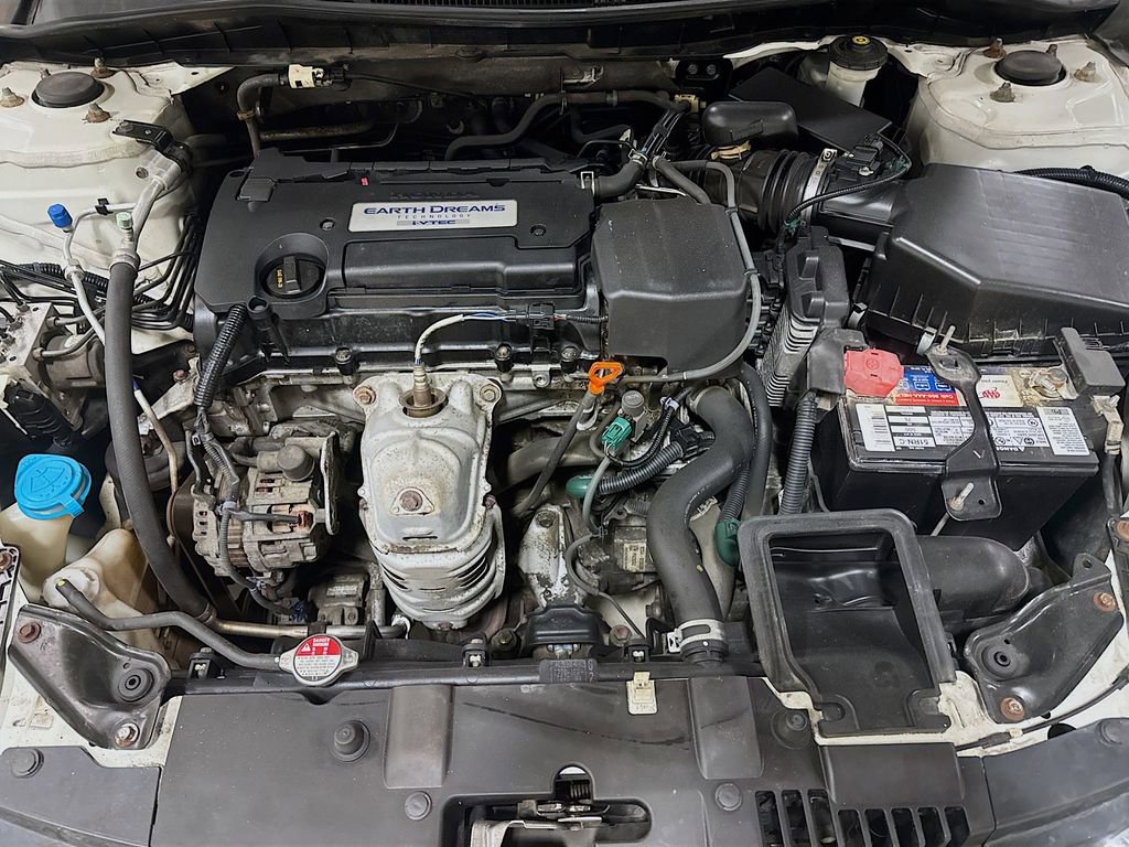 Used 2015 Honda Accord LX image 33