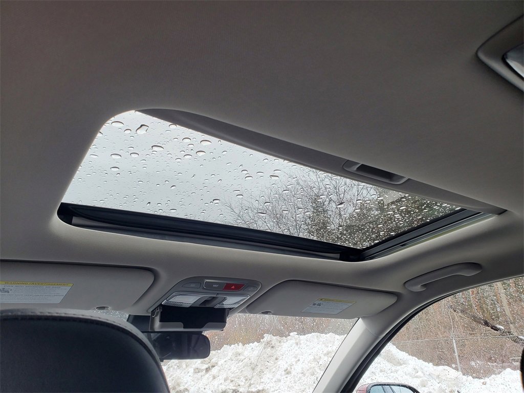 Used 2024 Kia Telluride S w/ S Sunroof Package image 6